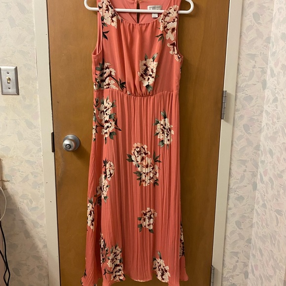 Christopher & Banks Dresses & Skirts - Pink floral Christopher&Banks petite maxi dress